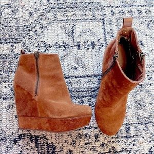 Aldo Ankle Boots High Wedge Platform Suede Brown 8
